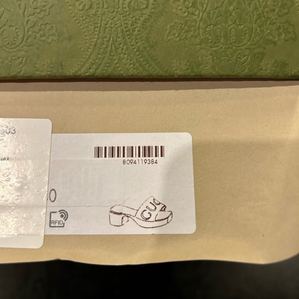 Gucci Slides - Picture 8 of 11